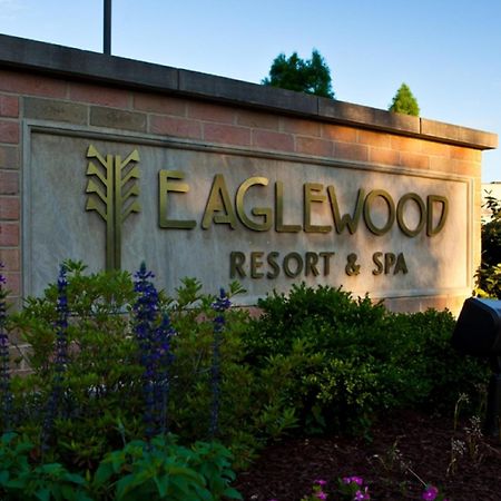 Eaglewood Resort & Spa Itasca Bagian luar foto